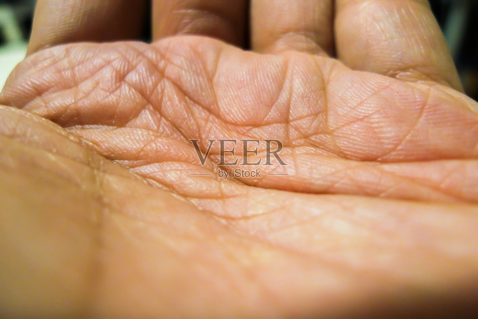 一个男人的手掌特写照片摄影图片