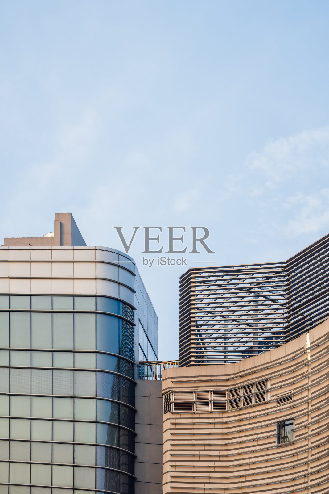 日出现代建筑照片摄影图片