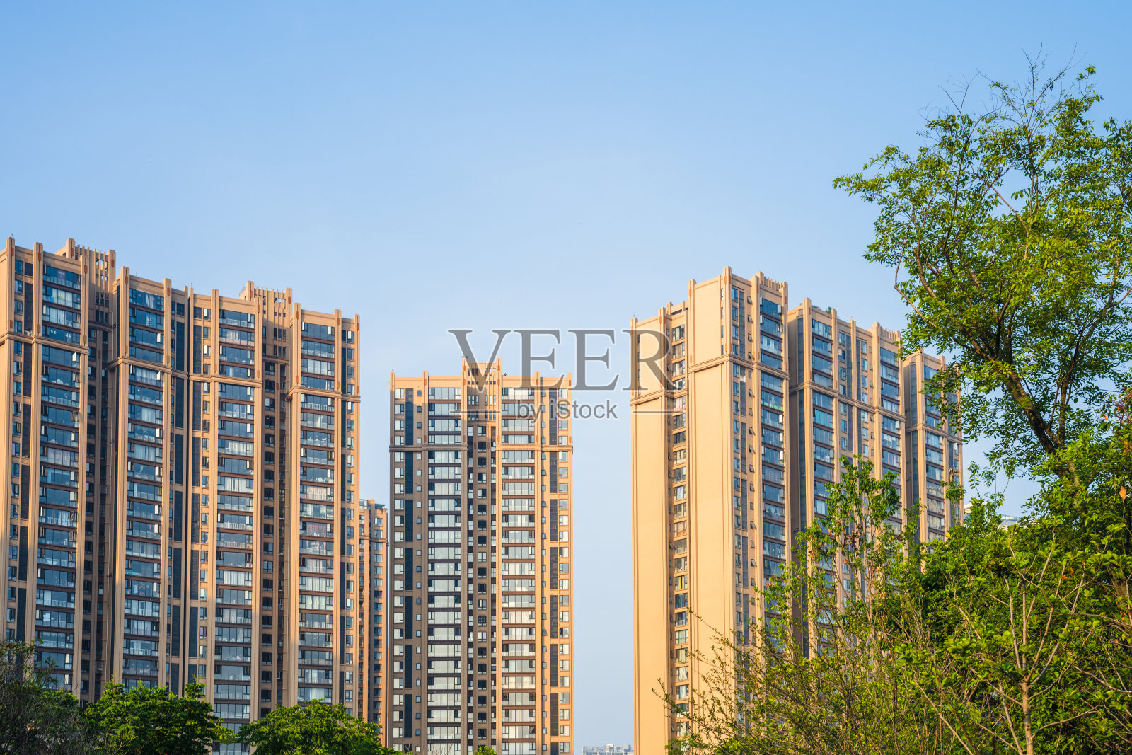 现代城市的日出照片摄影图片