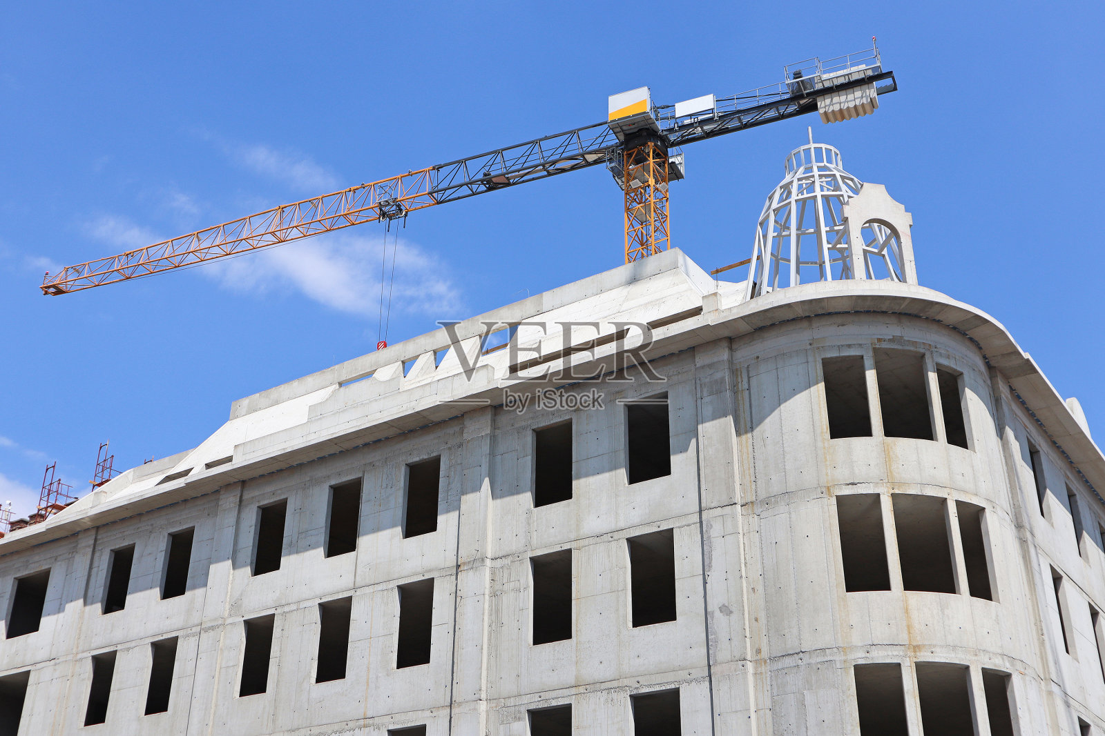 塔吊正在建造一座新大楼照片摄影图片