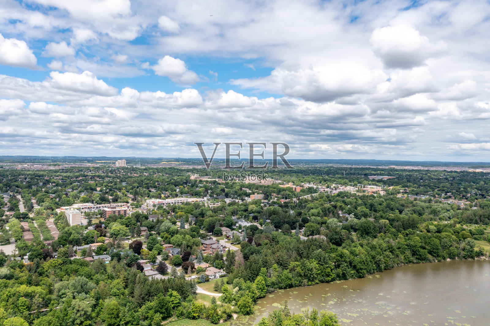 空中胭脂河，米尔恩水坝保护公园和407号公路，马卡姆，加拿大照片摄影图片