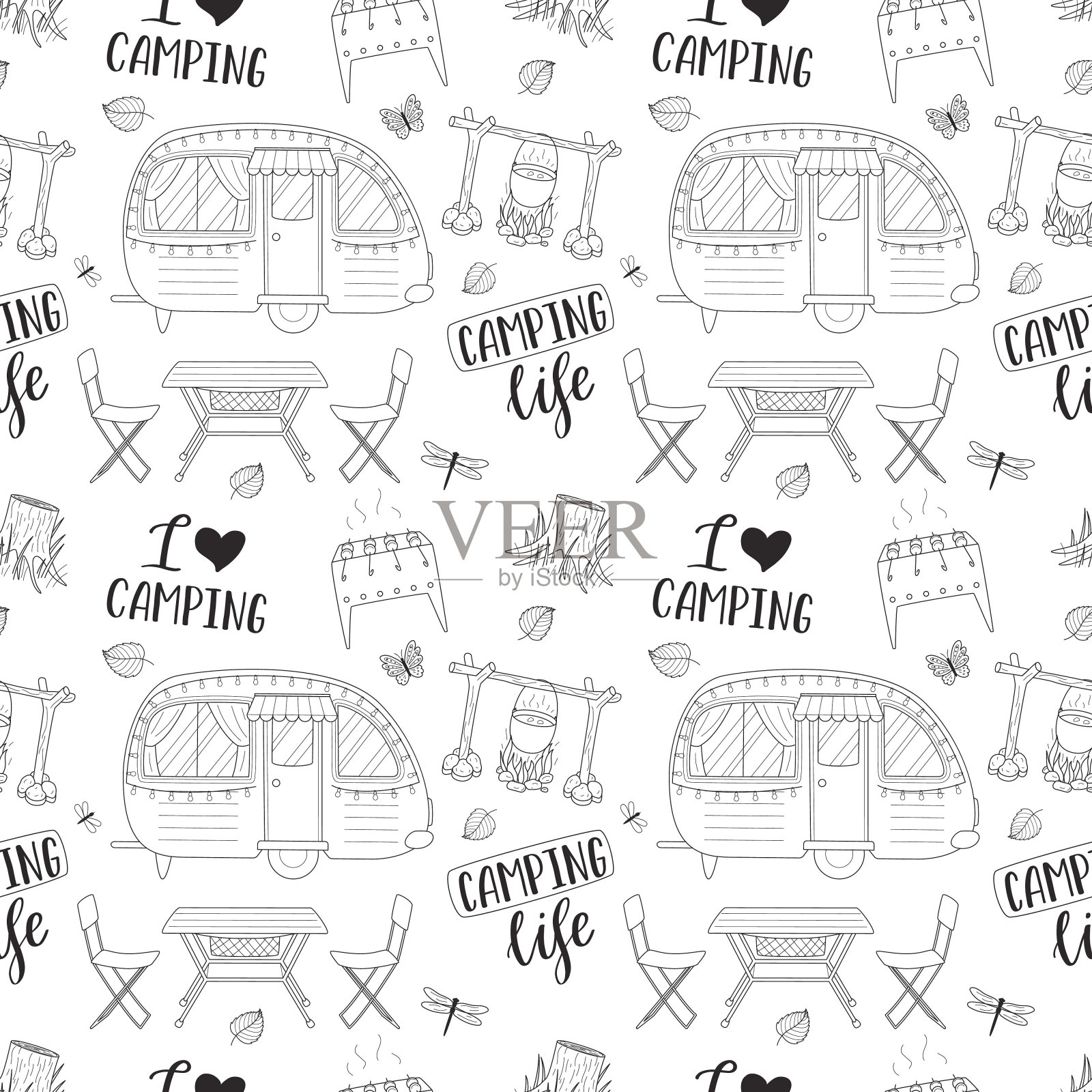 野营无缝模式。旅行背景与手绘大纲远足元素和文字。涂鸦背景为网站，旗帜，封面，纺织品，包装设计。白色矢量插图插画图片素材