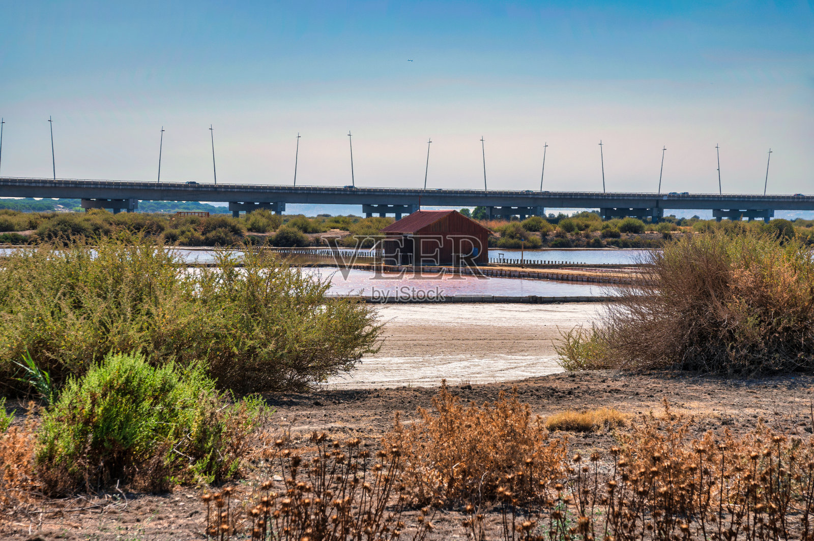 葡萄牙阿尔科舍特的萨穆科盐场照片摄影图片