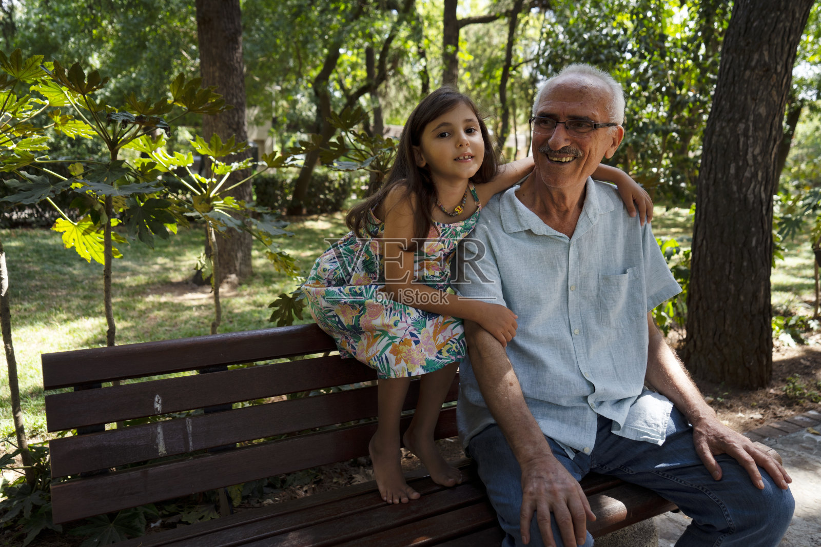 他们之间有一种特殊的纽带照片摄影图片