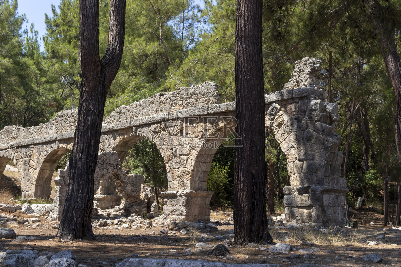 土耳其安塔利亚省，帕塞利斯古城，弗里吉亚人的遗迹。照片摄影图片