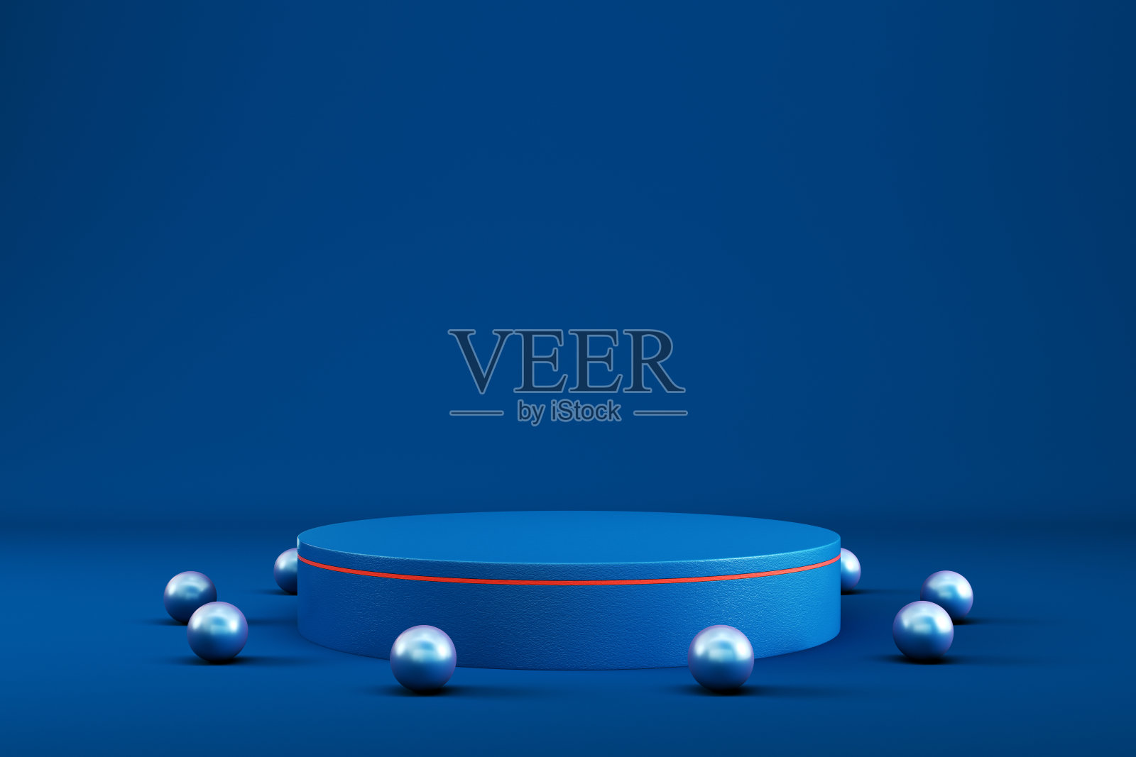 抽象的最小的背景。深蓝色圆柱形底座，带有球形的显示产品照片摄影图片