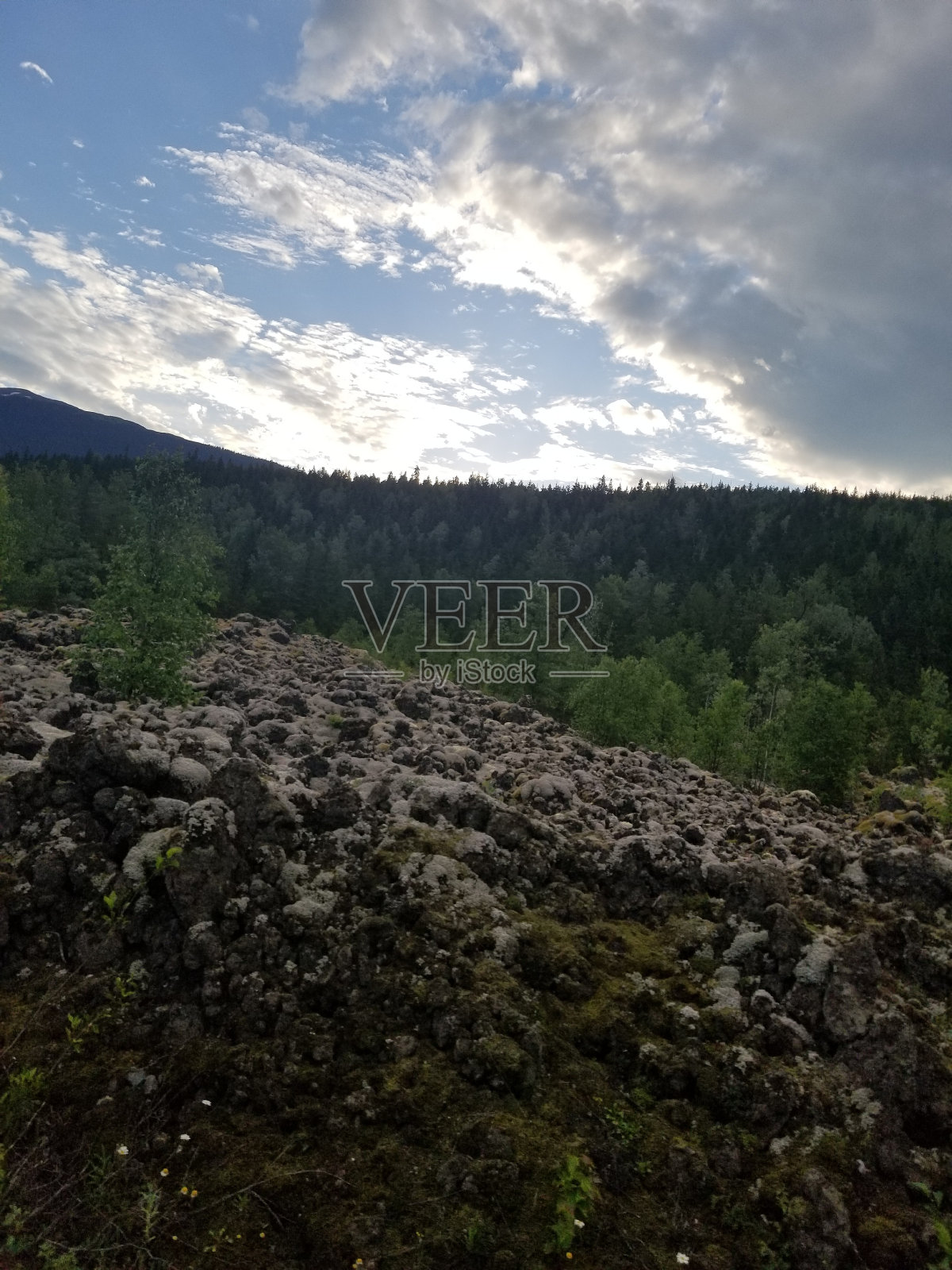 加拿大不列颠哥伦比亚省的云景照片摄影图片