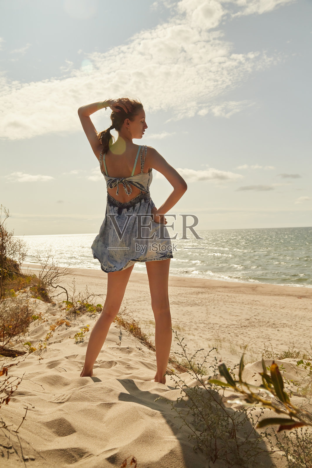 女人附近海照片摄影图片