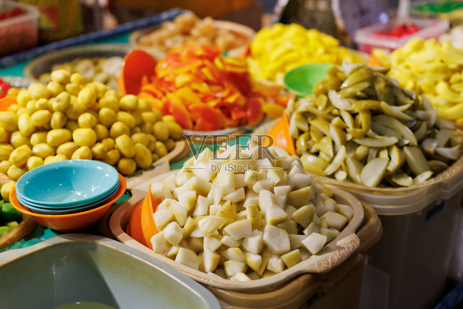 街市档位出售蜜饯照片摄影图片