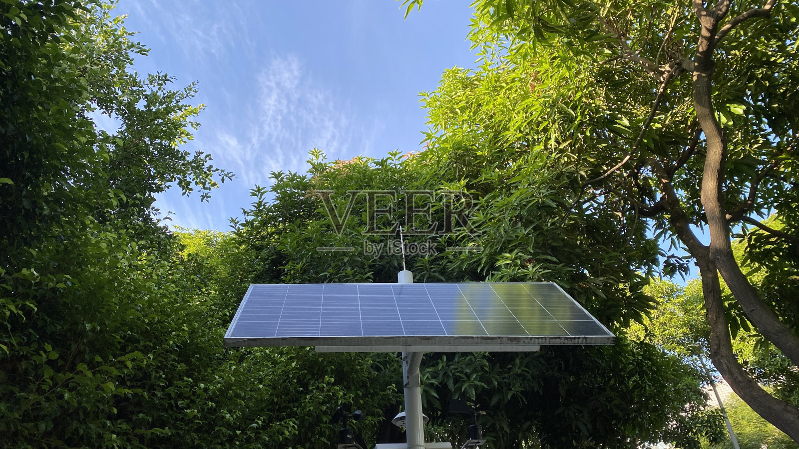 小的太阳能板照片摄影图片