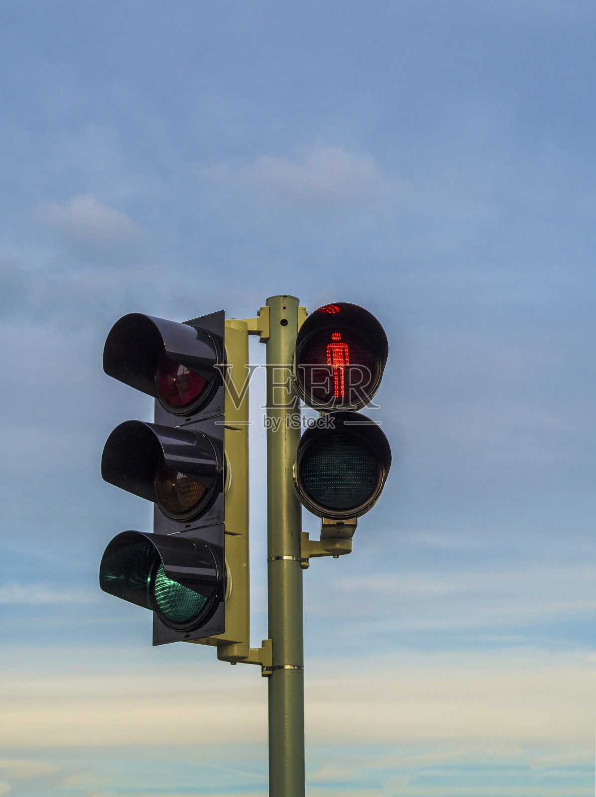 交通灯-信号灯-红色站立人偶照片摄影图片