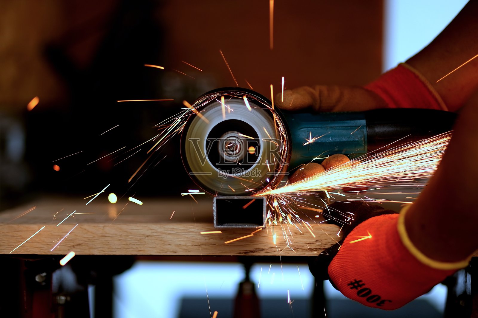 角磨机工作照片摄影图片