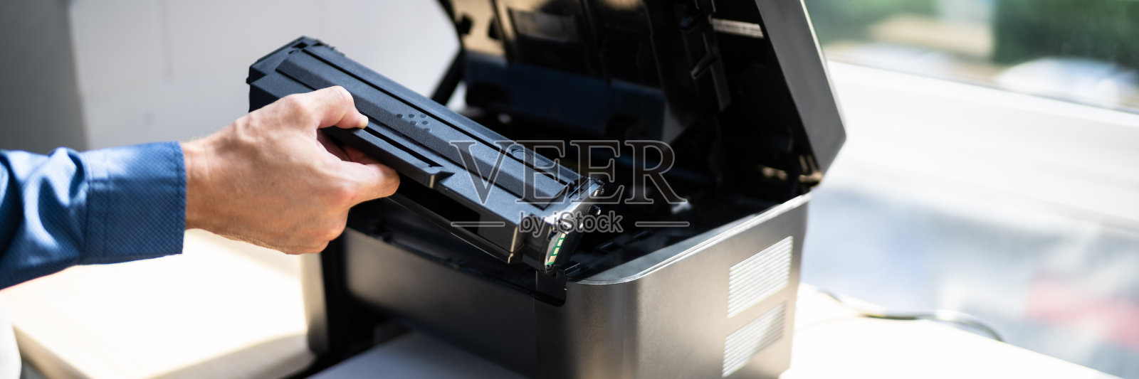 修复碳粉打印机或墨盒问题照片摄影图片