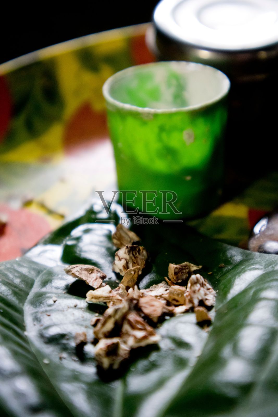 槟榔咀嚼用槟榔叶及其调味料(嚼槟榔)照片摄影图片