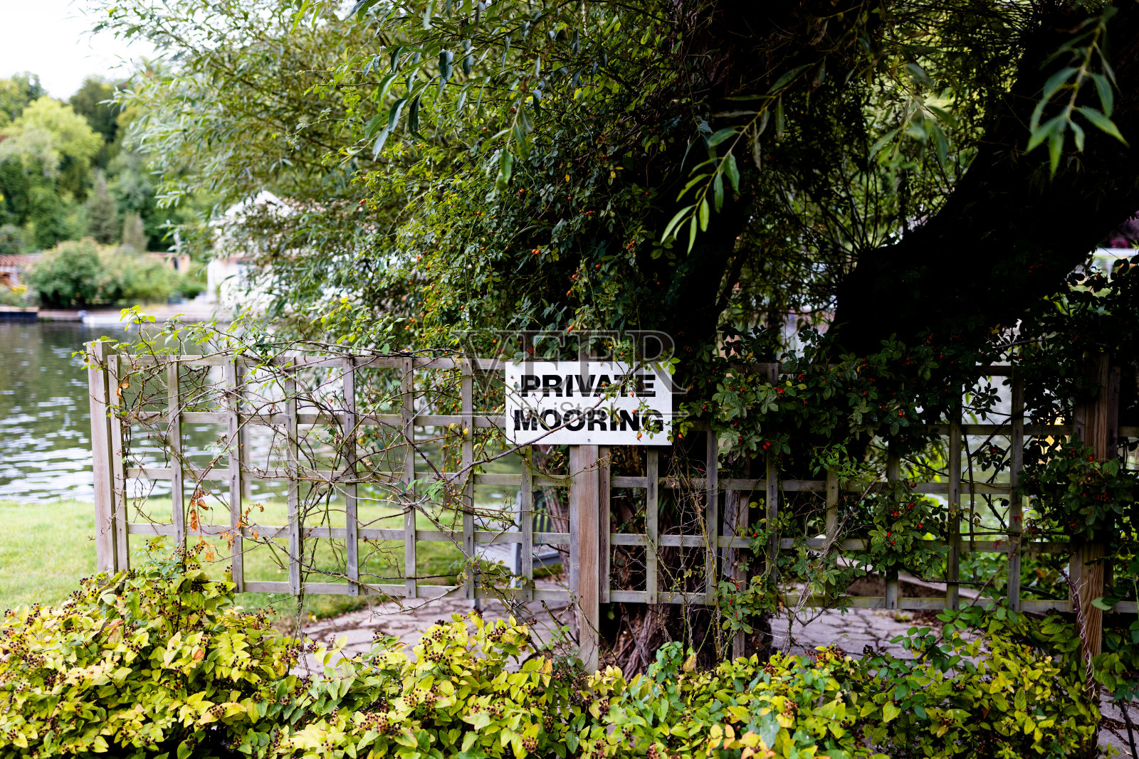 私人系泊招牌照片摄影图片