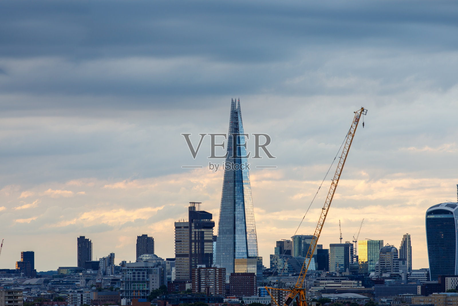 碎片大厦，伦敦最高的摩天大楼照片摄影图片