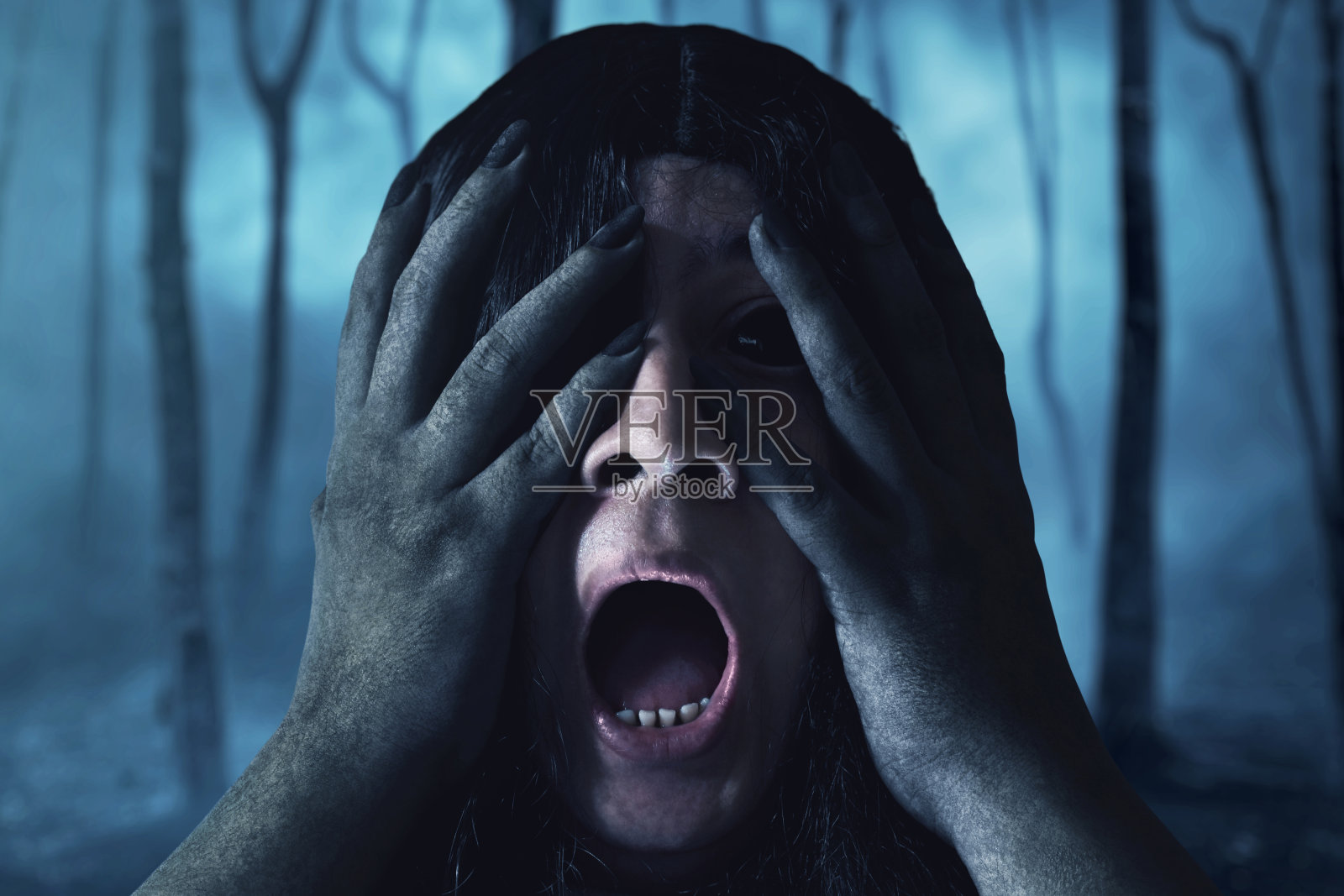 可怕的恶魔之手，万圣节主题照片摄影图片