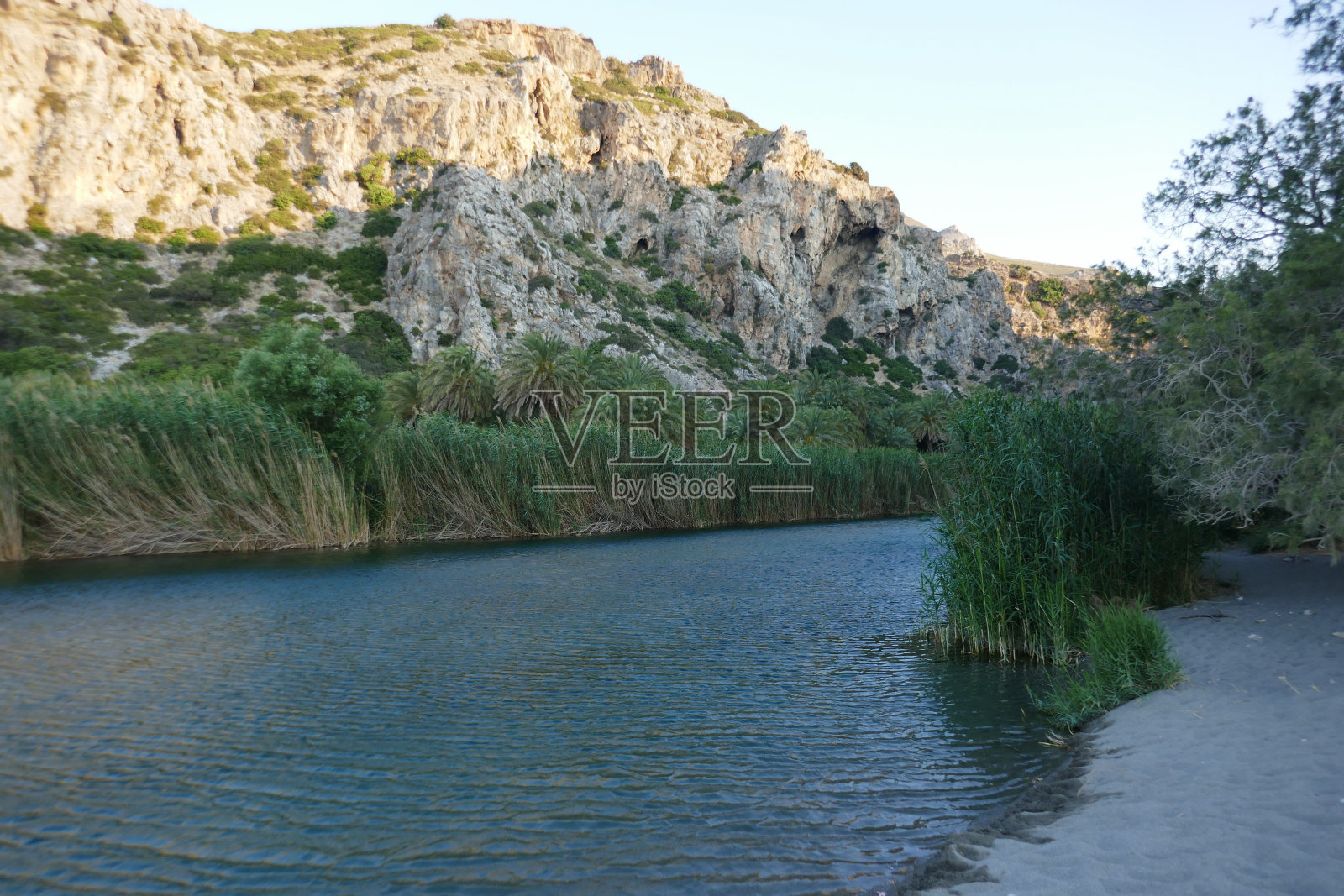 希腊克里特岛的普雷韦利海滩照片摄影图片