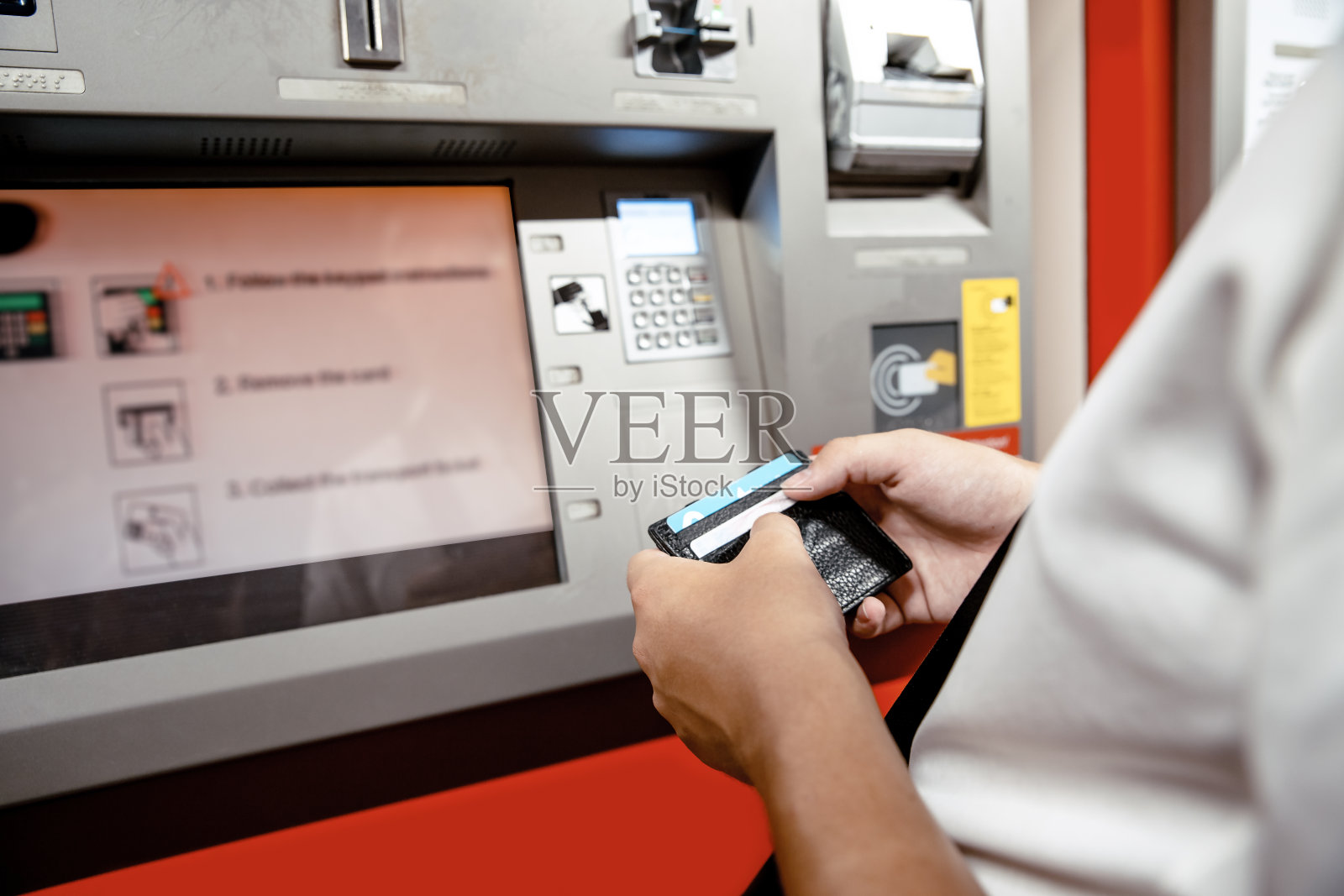 使用ATM卡购买照片摄影图片