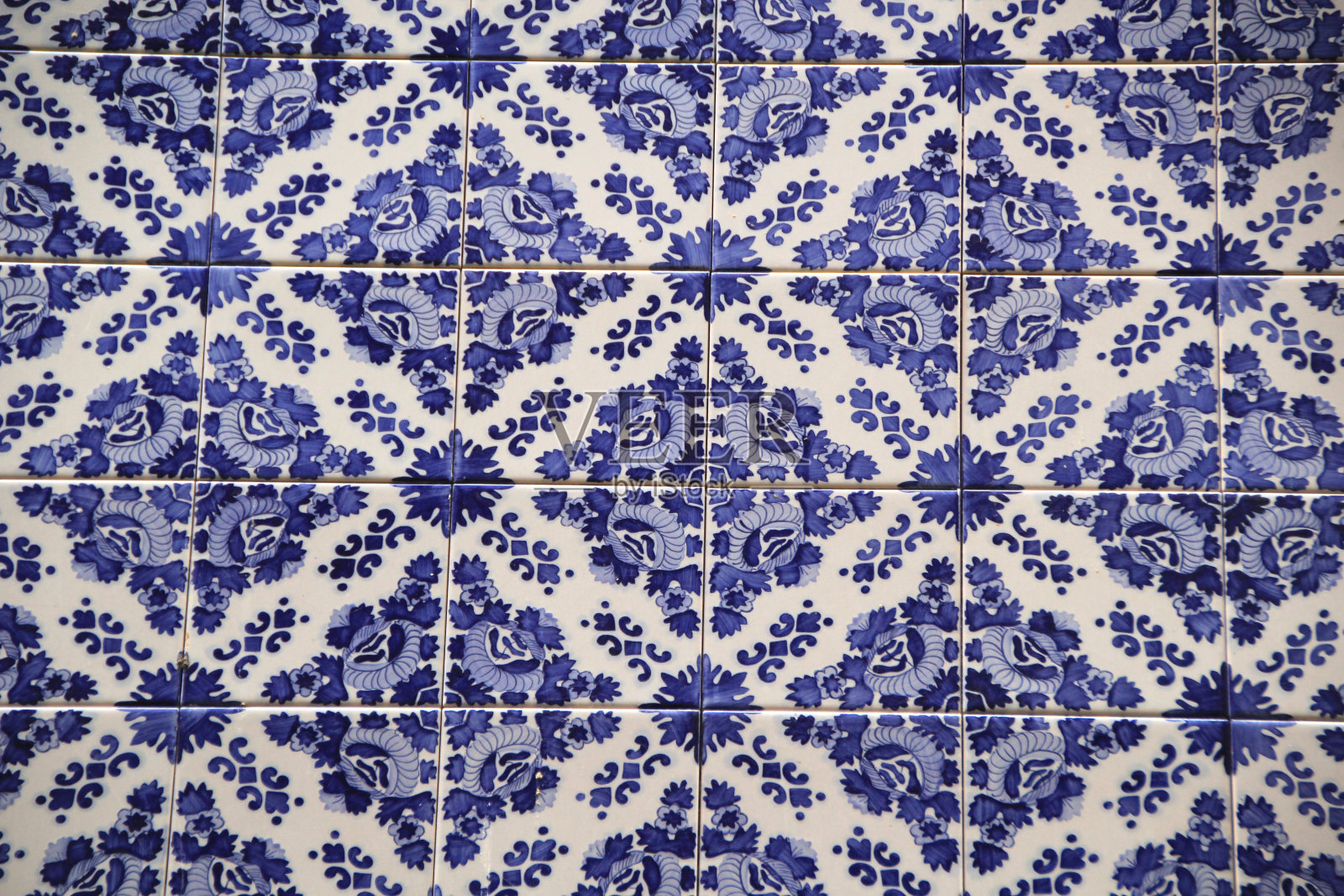 Azulejos -传统葡萄牙装饰瓷砖照片摄影图片