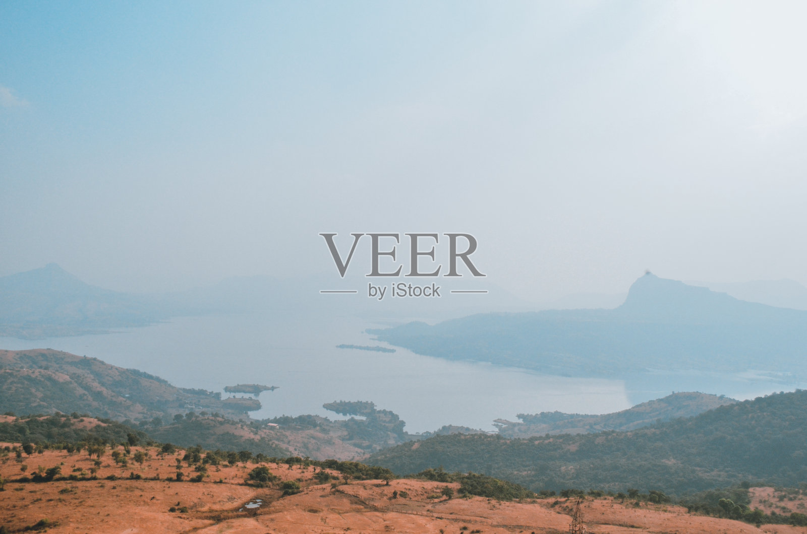 无人机拍摄的印度马哈拉施特拉邦西部萨哈德里高止山脉照片摄影图片