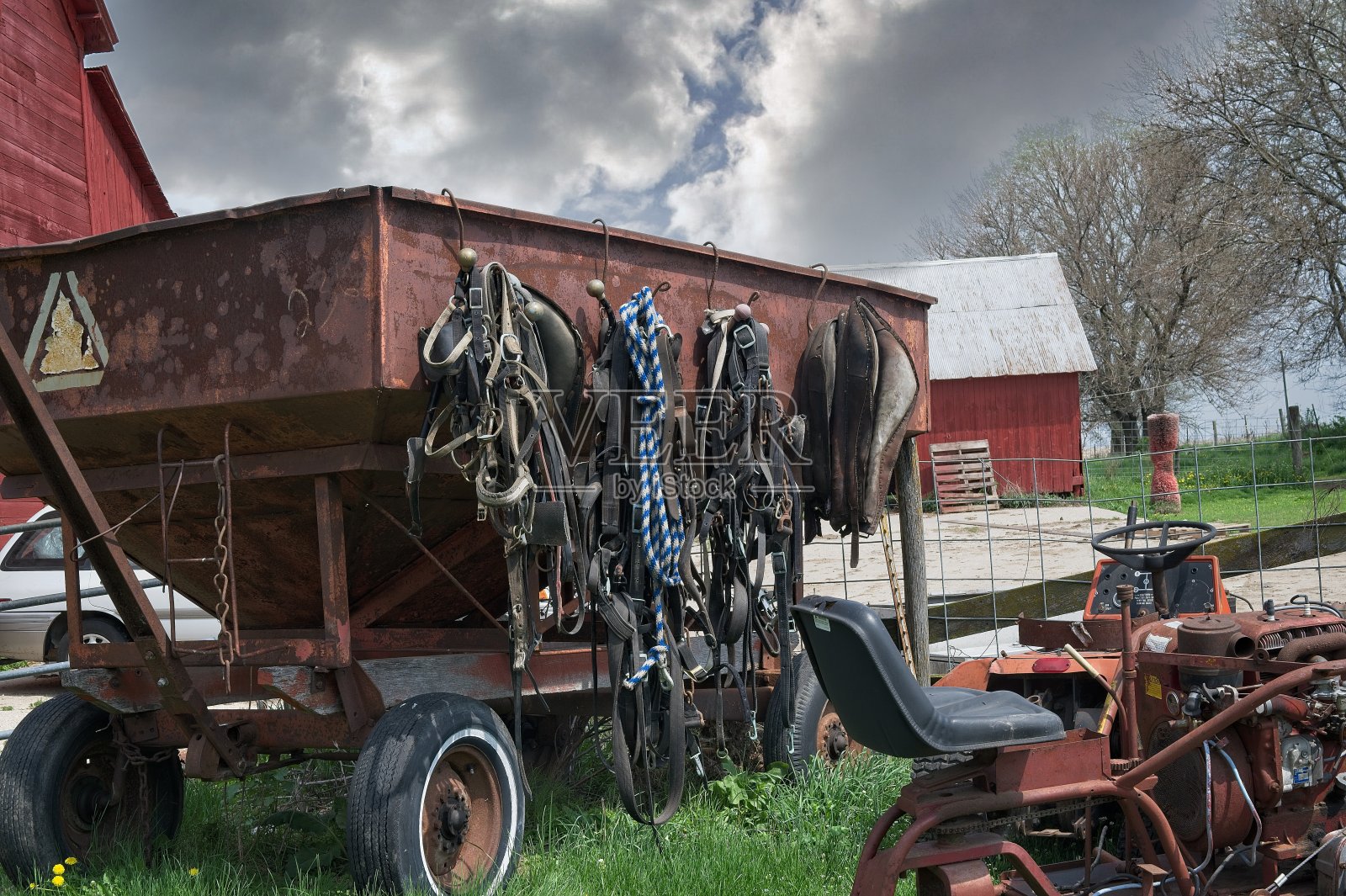 另一个时代的等号照片摄影图片