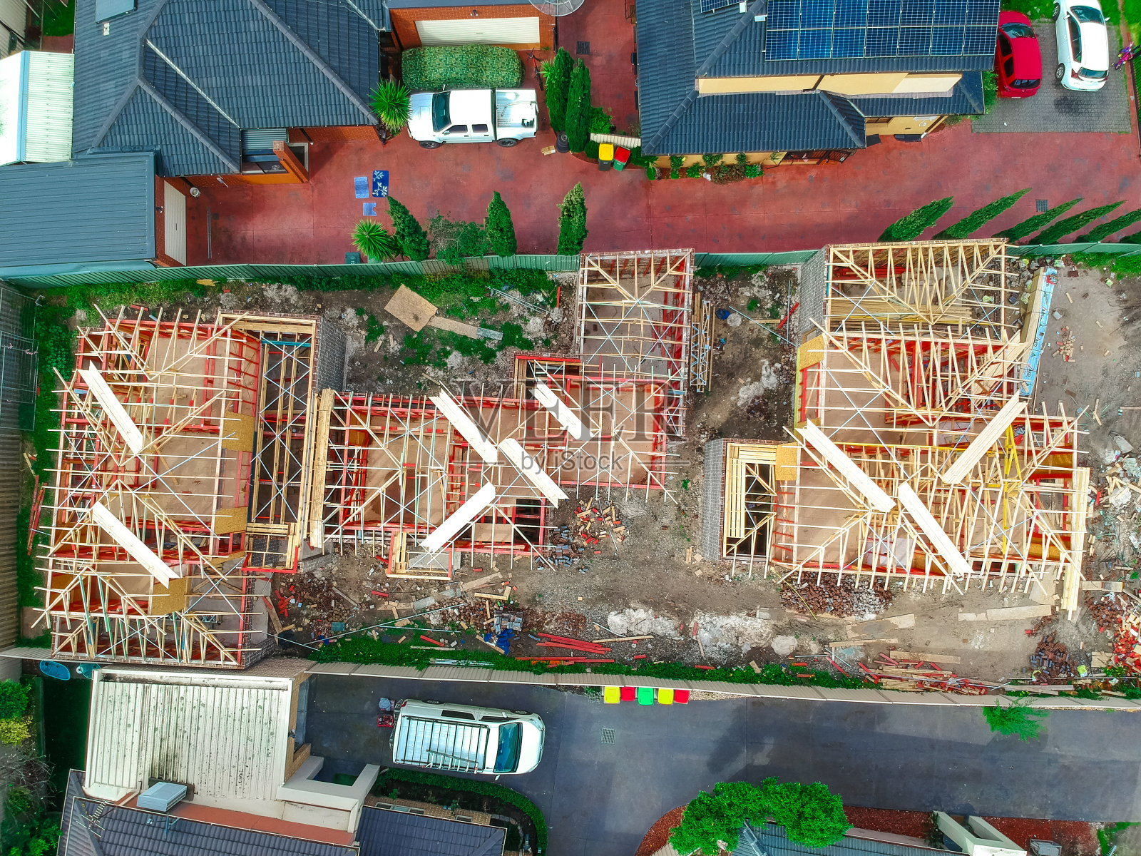 澳大利亚维多利亚州墨尔本郊区砖饰联排别墅的建设照片摄影图片