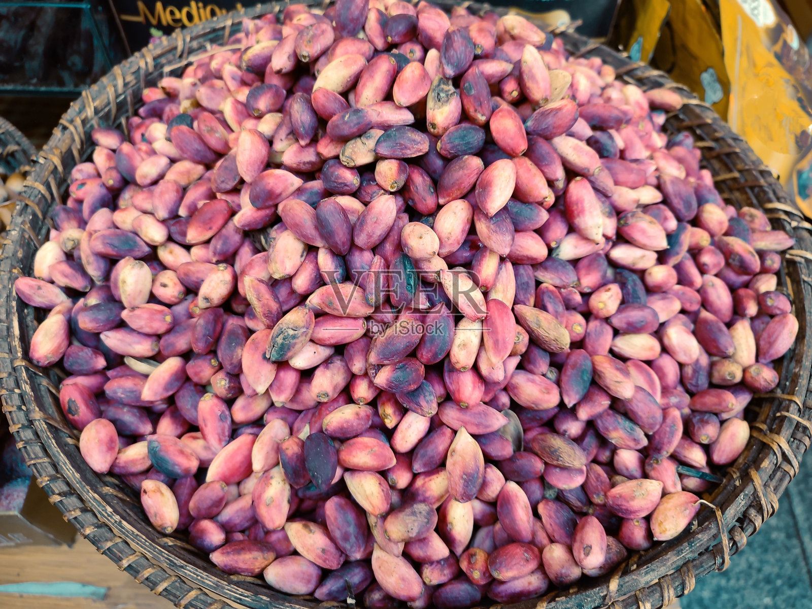 伊斯坦布尔火鸡店出售天然坚果壳开心果照片摄影图片