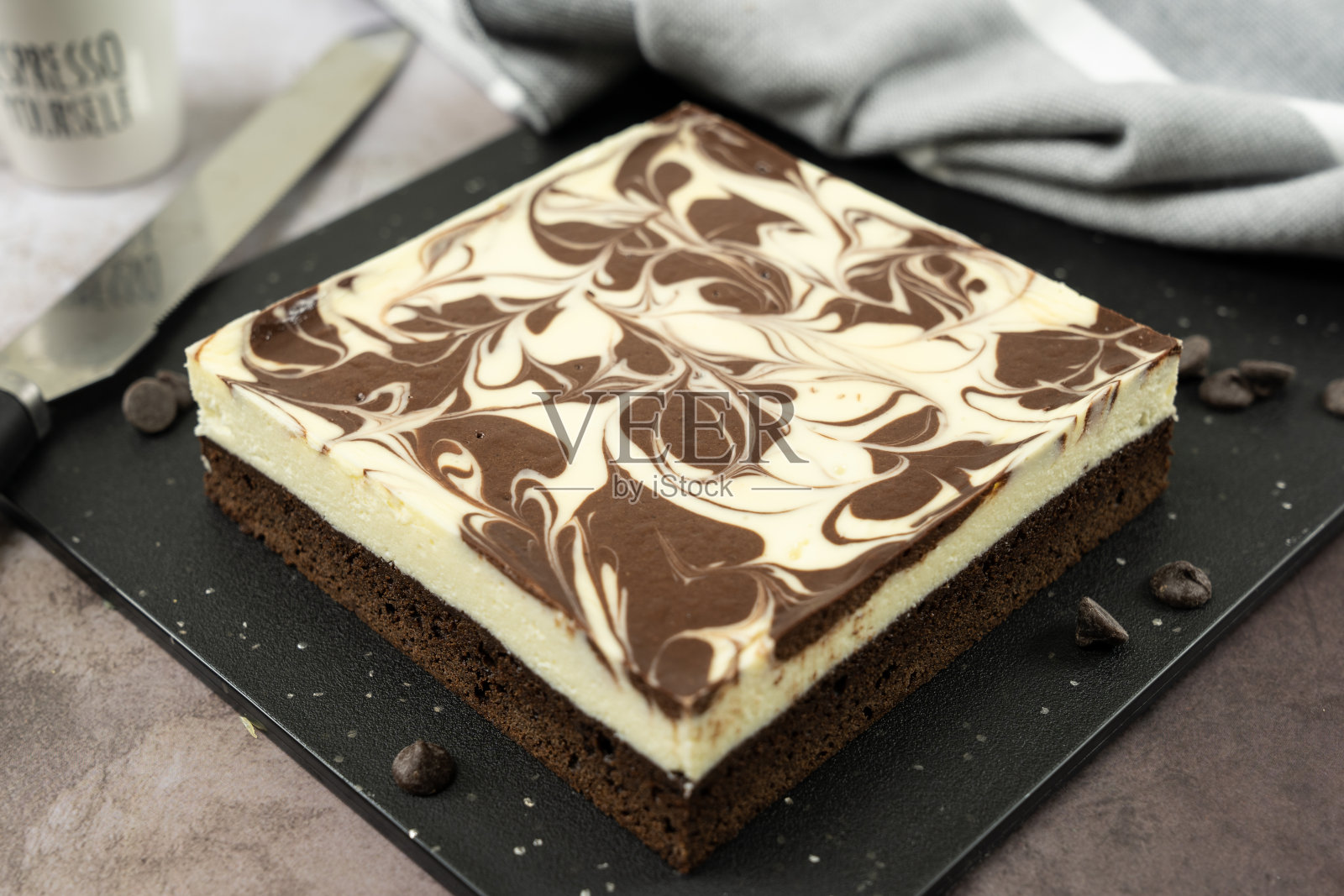 芝士蛋糕漩涡布朗尼照片摄影图片