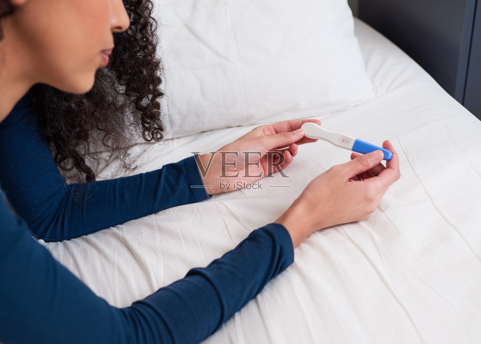 妊娠试验阴性的特写，只有对照线照片摄影图片