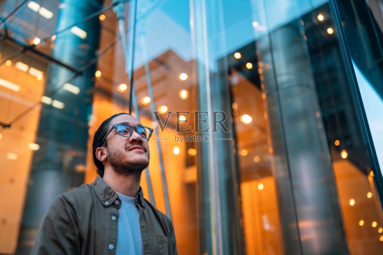 雇员和办公室生活。照片摄影图片
