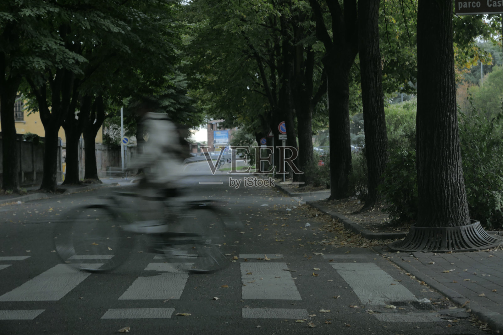 人行横道照片摄影图片