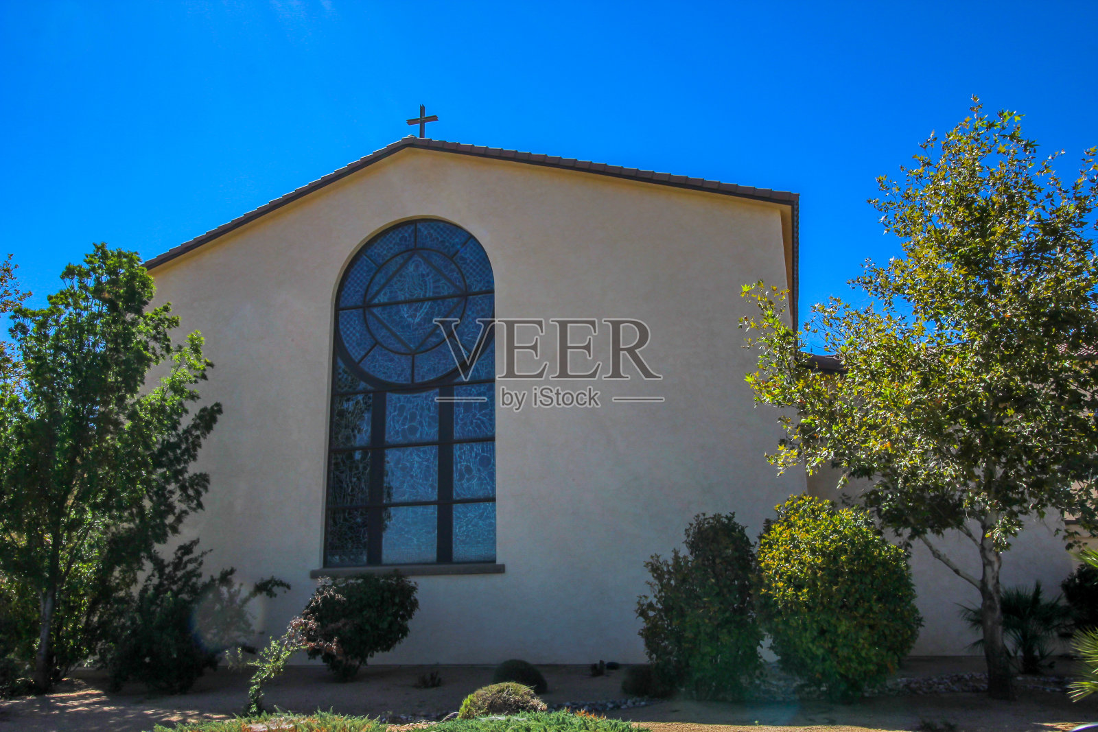 西班牙风格教堂玻璃窗染色照片摄影图片