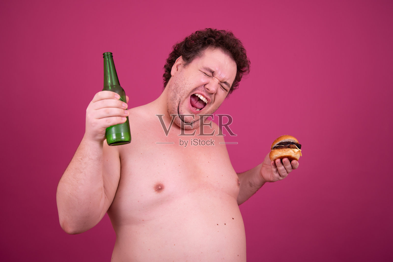 饮食和快餐。有趣的胖子和选择。照片摄影图片