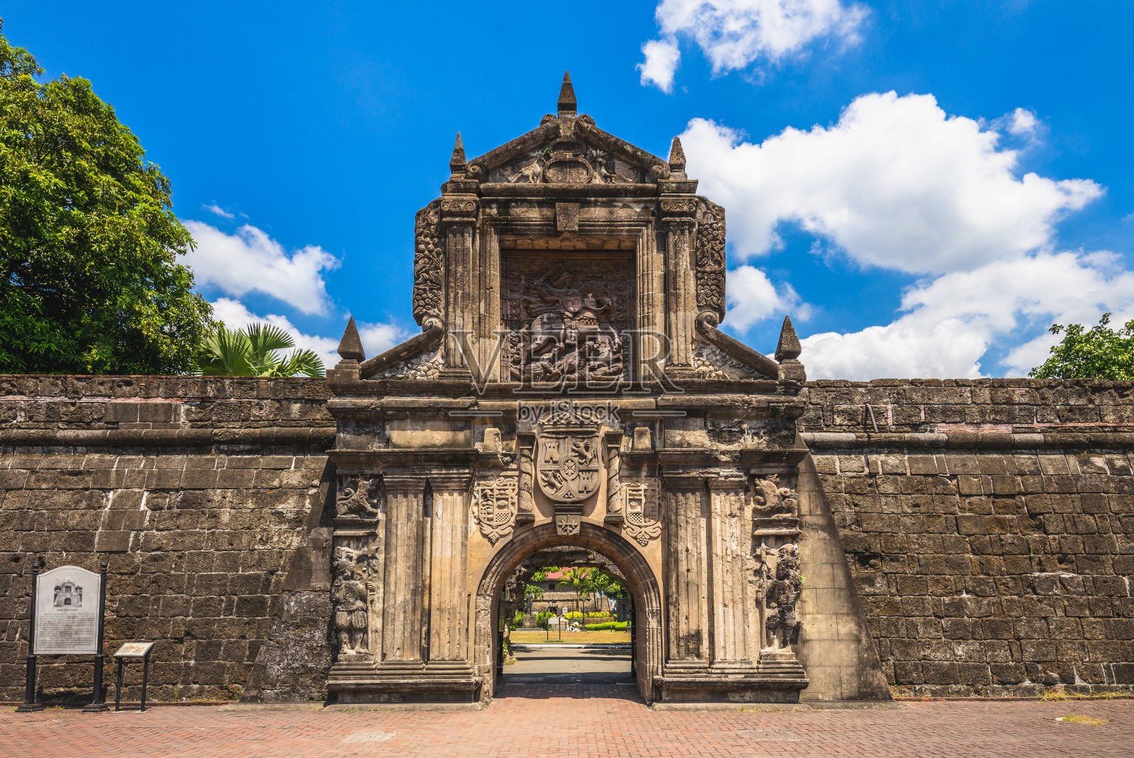 圣地亚哥堡的正门照片摄影图片