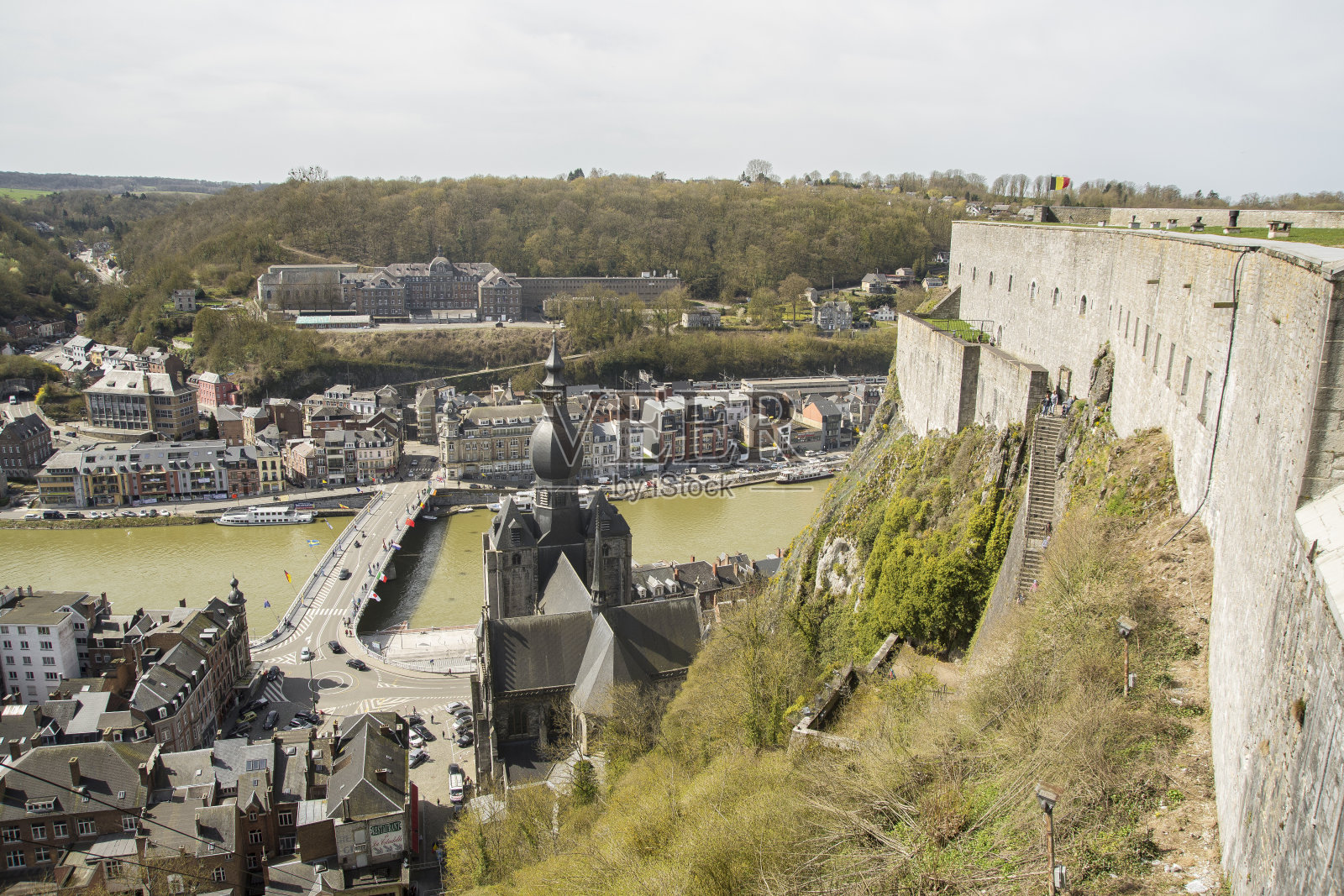 比利时迪南市的鸟瞰图照片摄影图片