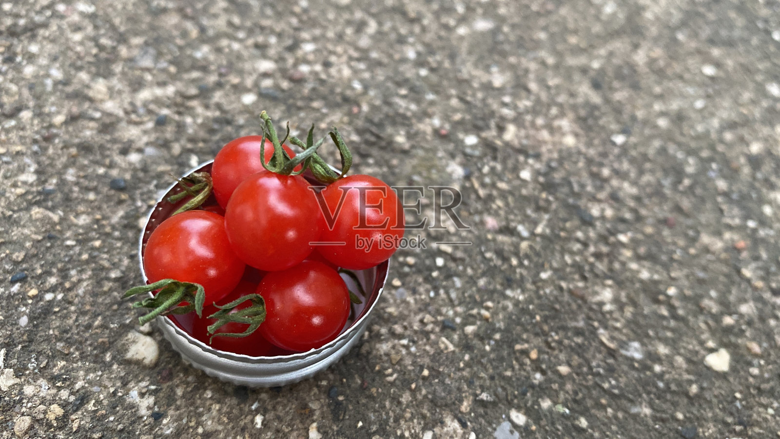 微甜豌豆番茄照片摄影图片