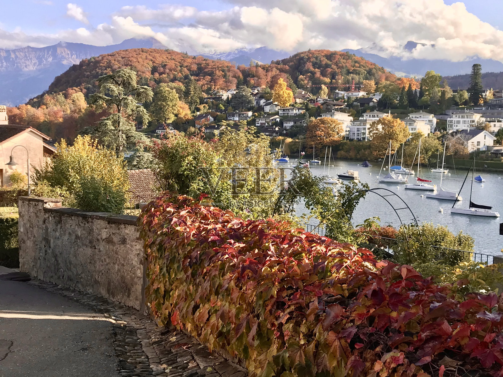 瑞士-伯尔尼州-布里恩茨村照片摄影图片
