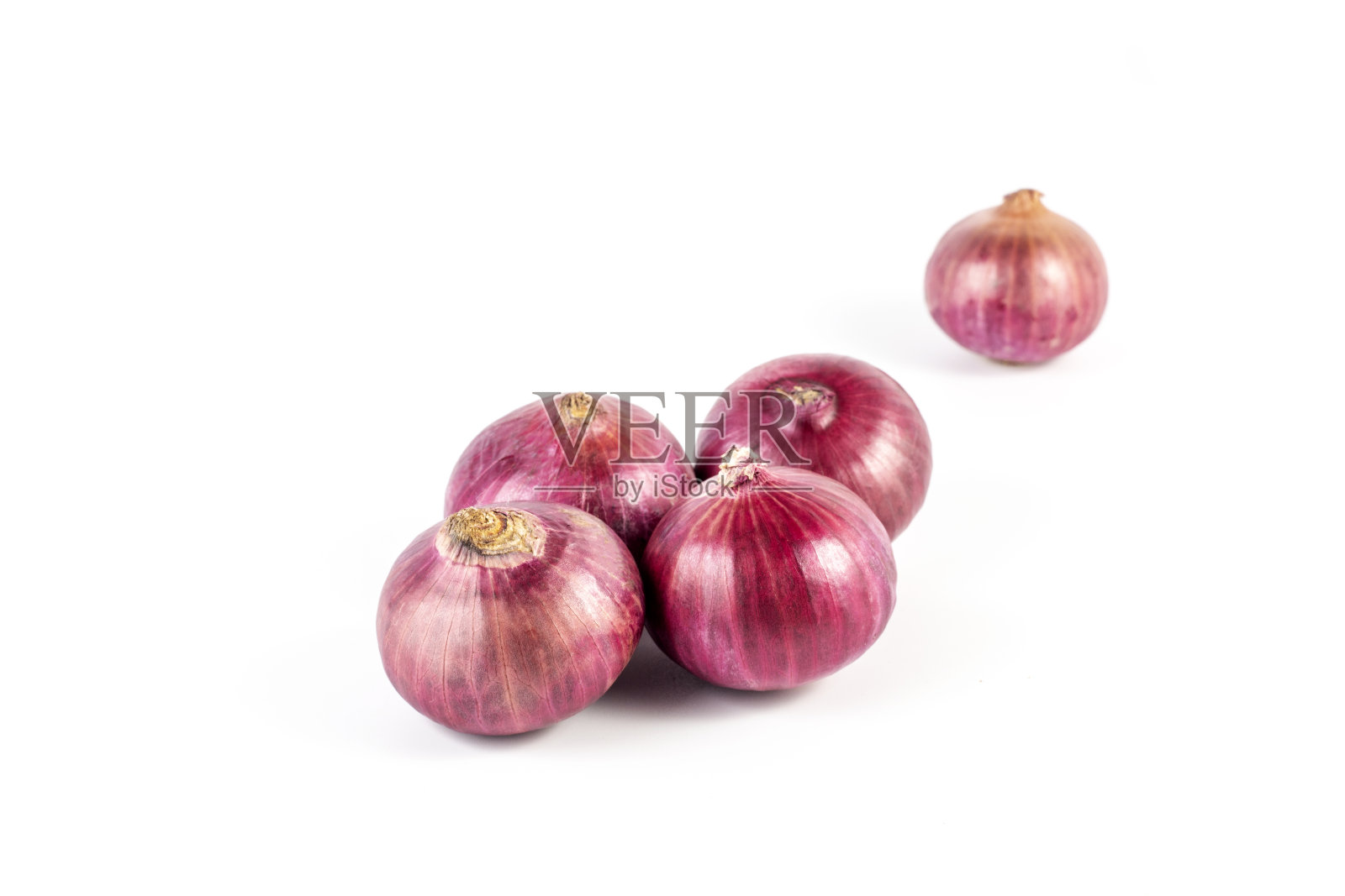 红洋葱有皮照片摄影图片