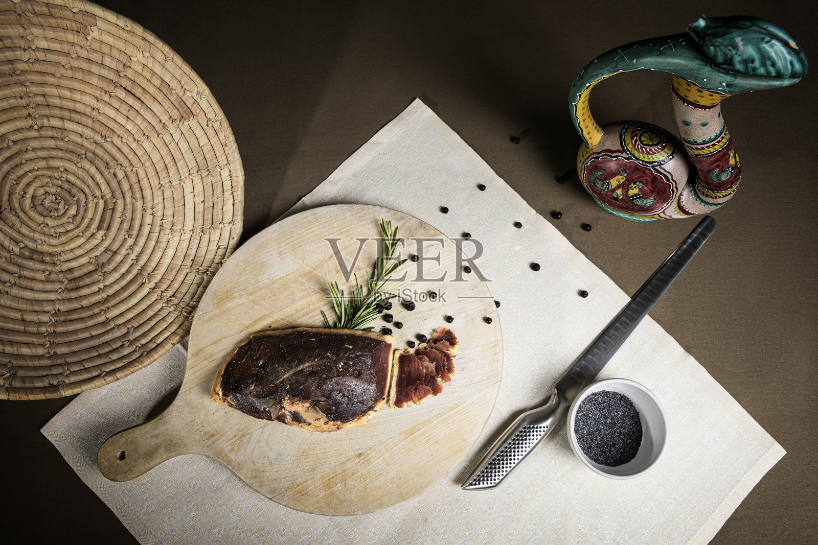 烟熏鸭胸照片摄影图片