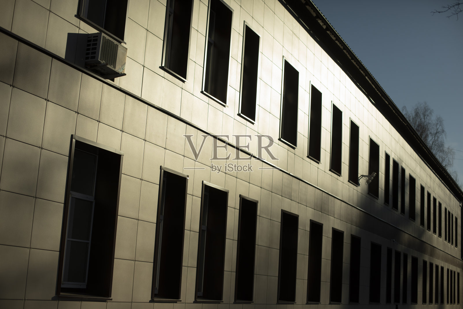 建筑与windows。城市医院。照片摄影图片