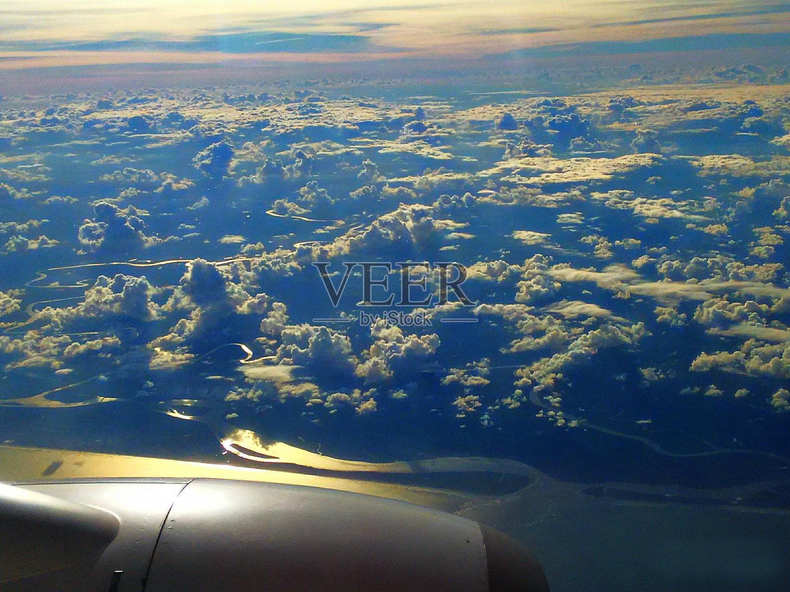 空中旅行照片摄影图片