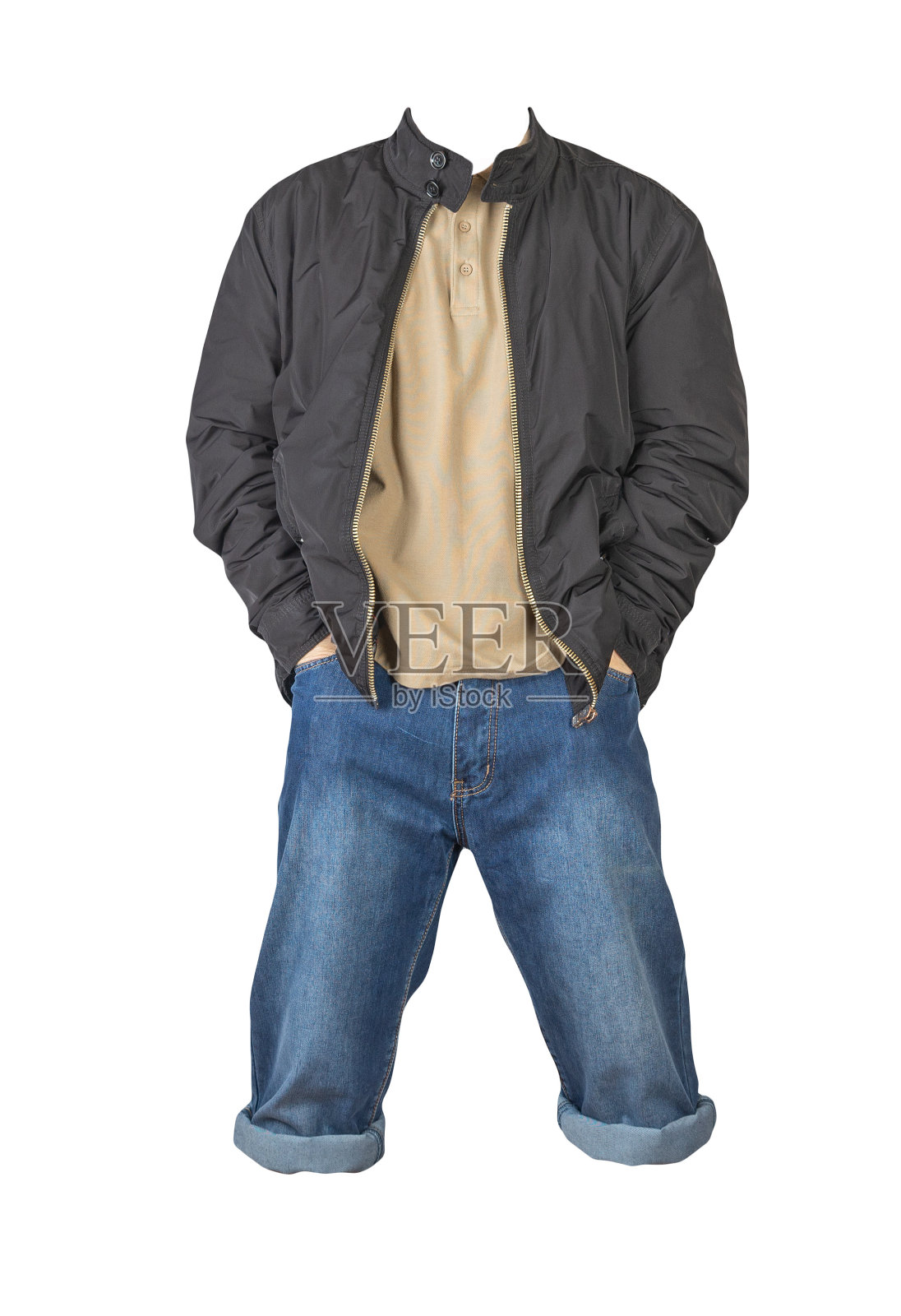 牛仔短裤，衬衫领子上的纽扣和夹克上的拉链孤立在白色背景照片摄影图片