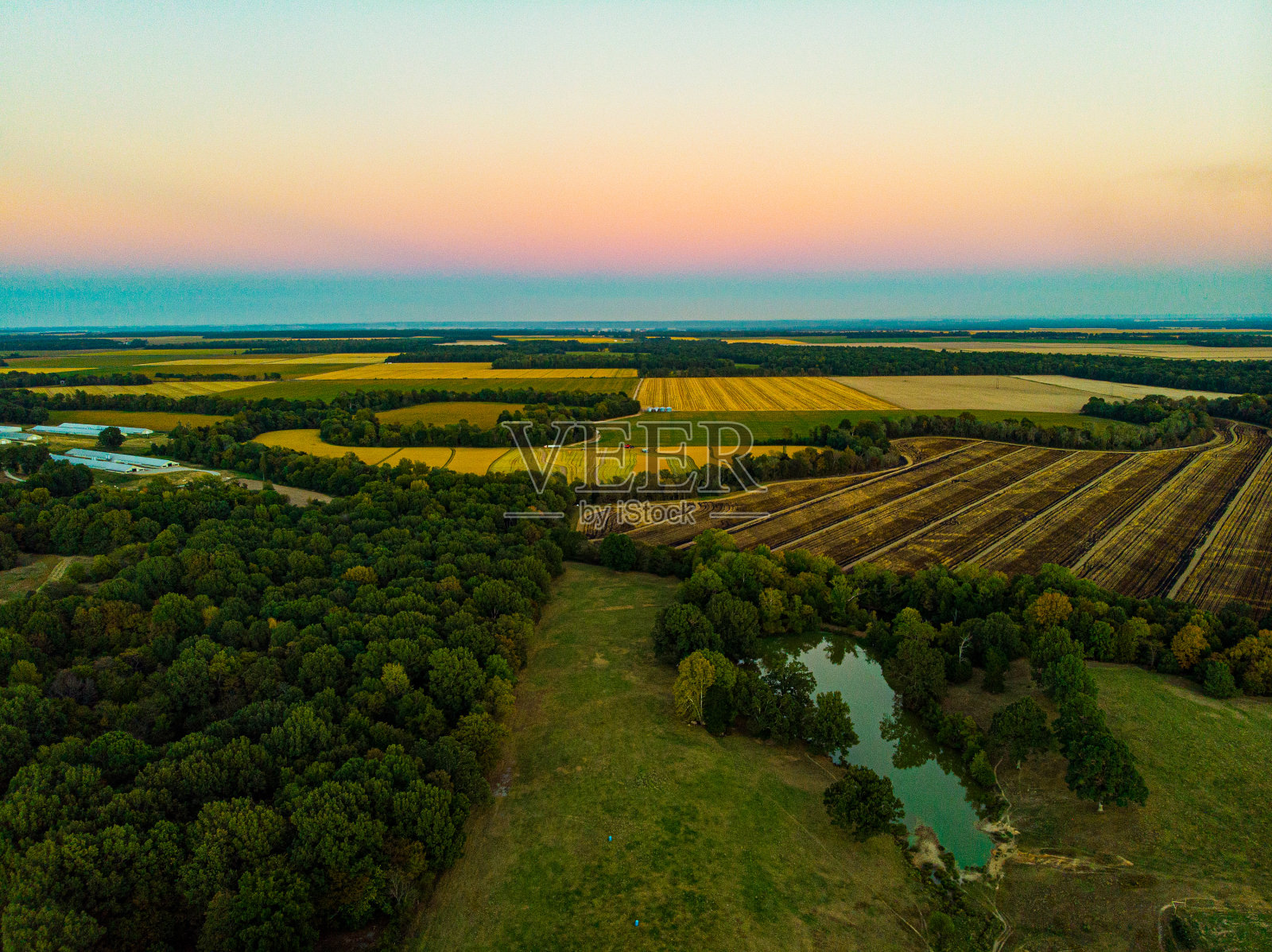 农田日落照片摄影图片