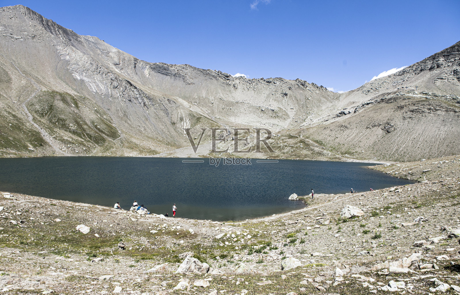 湖山和步行者照片摄影图片