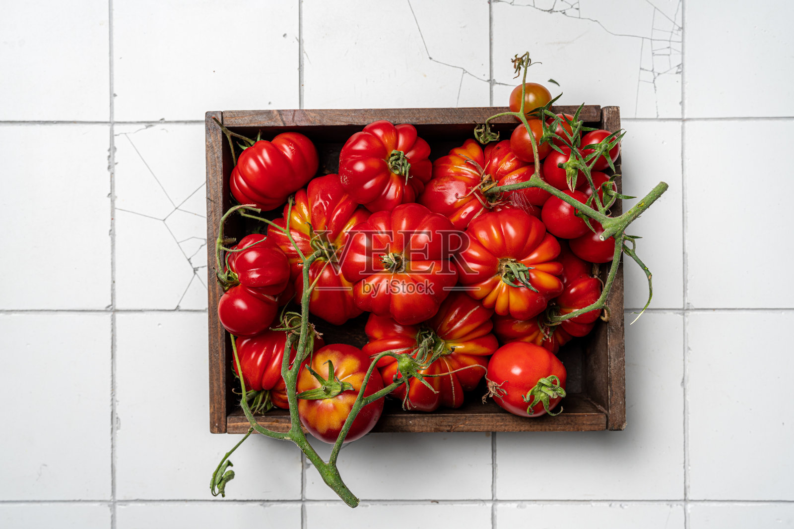 混合红色的西红柿照片摄影图片