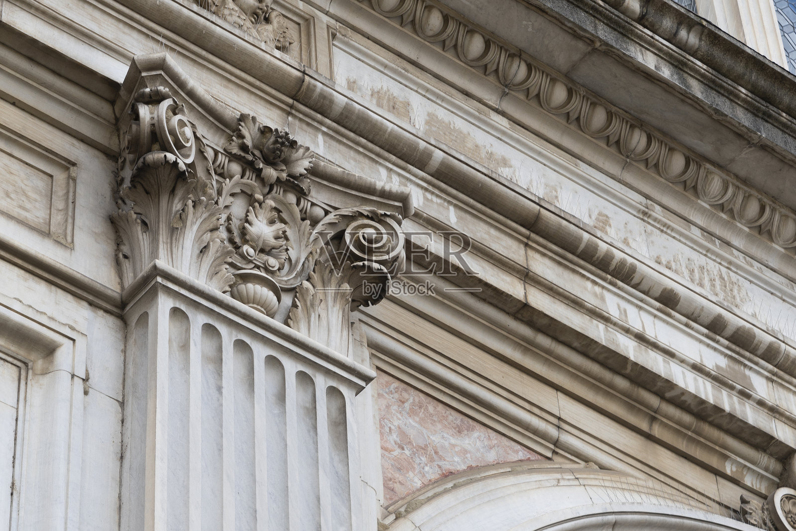 教堂正面的意大利大理石大写图案照片摄影图片