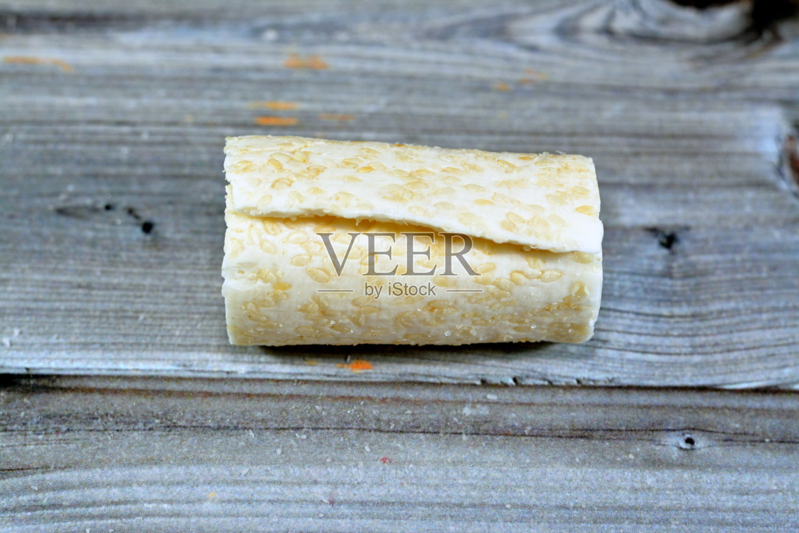 埃及芝麻薄糖：穆罕默德诞辰庆祝甜点照片摄影图片