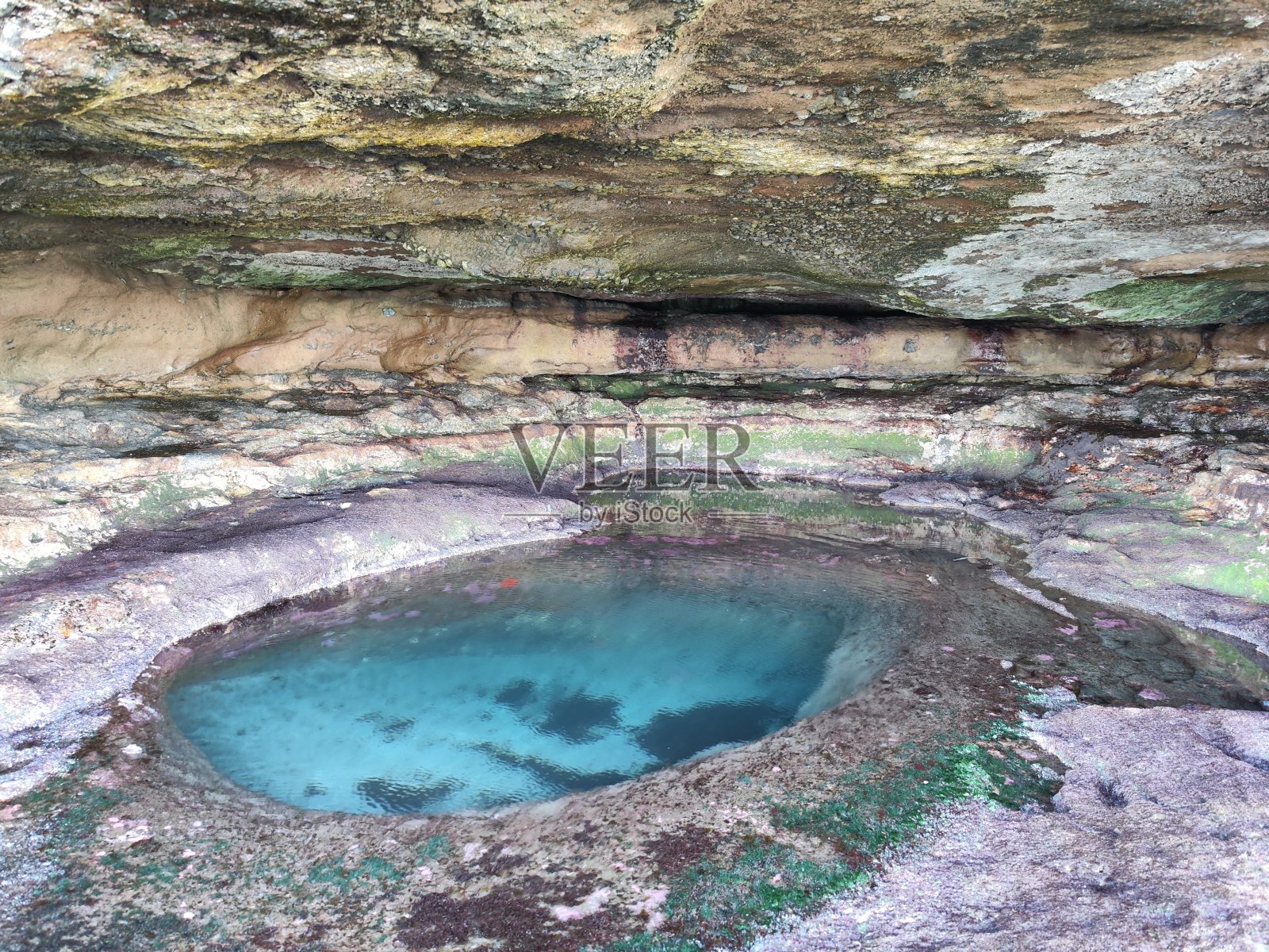 雷纳·莫拉洞穴照片摄影图片
