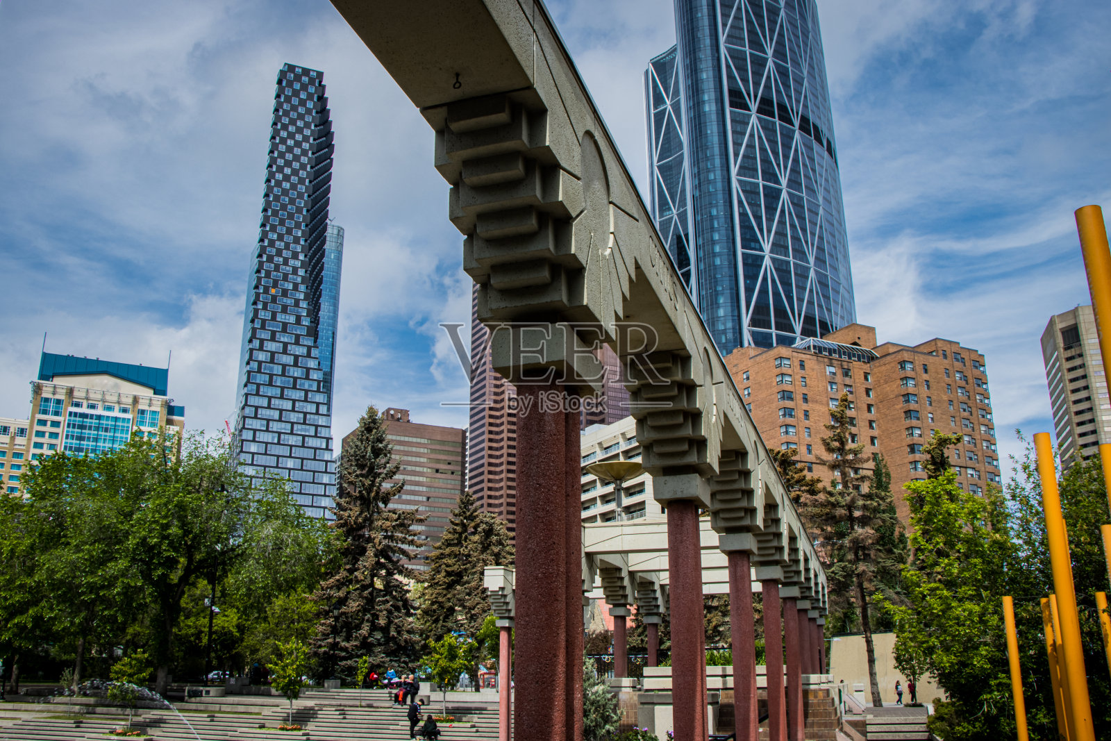 从奥林匹克广场到Bow & Centre East Tower照片摄影图片